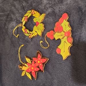 Wood holiday ornaments